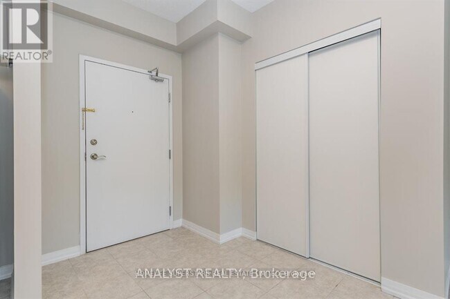 Photo du bâtiment - 306 Essa Rd