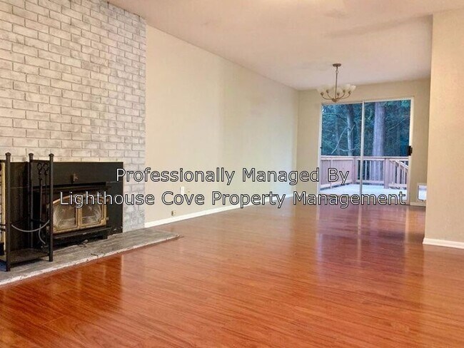 Building Photo - 6917 Bridlevale Blvd NW