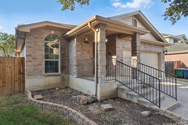 Foto del edificio - 4119 Chinkapin Oak