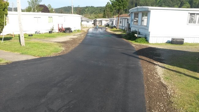 New road through out - 2810 Longwood Dr