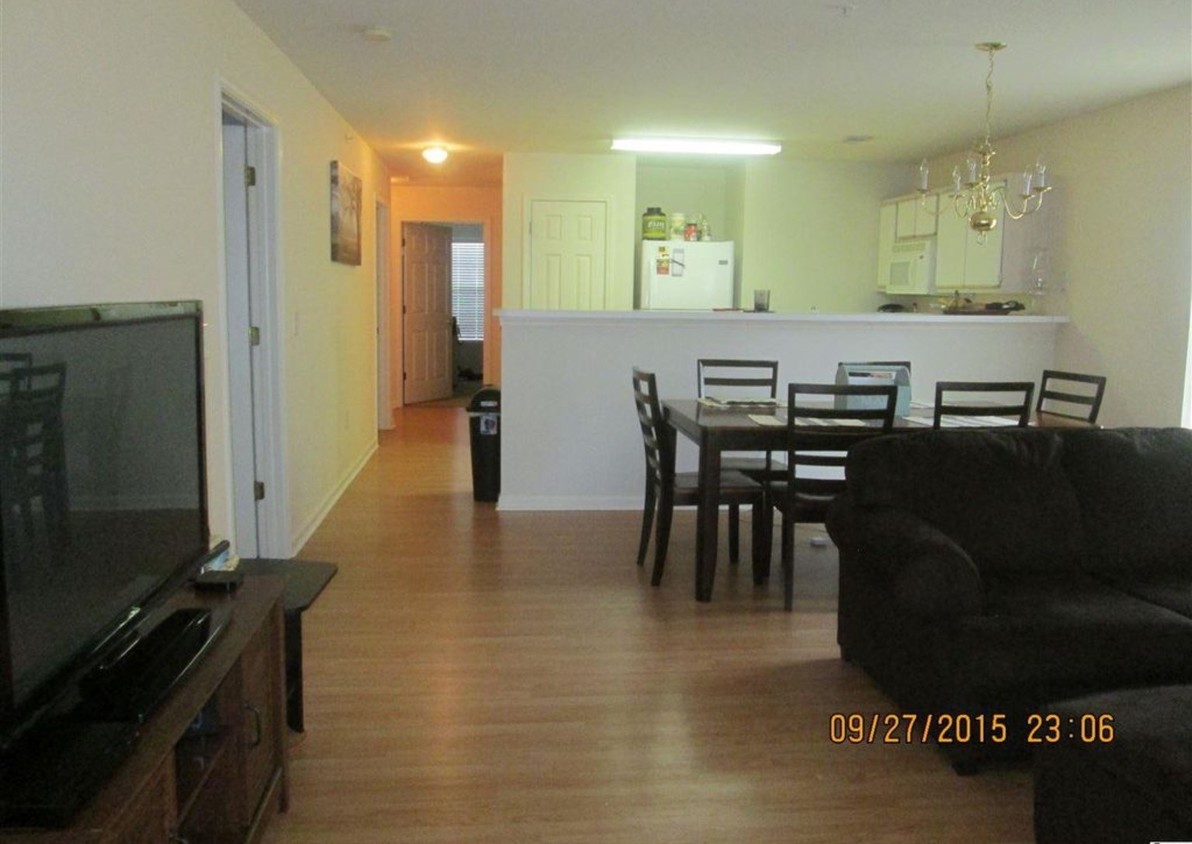 dining room - 1274 River Oaks Dr