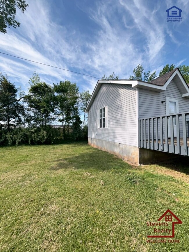 Building Photo - 166 Dogwood Pointe Dr