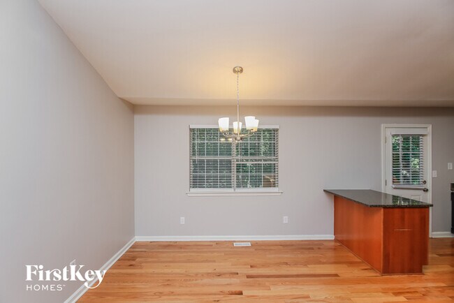 Building Photo - 441 Bakers Bridge Cir