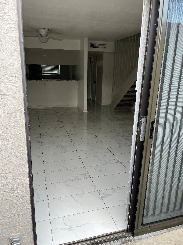 Foto del edificio - 4404 Tierra Verde St