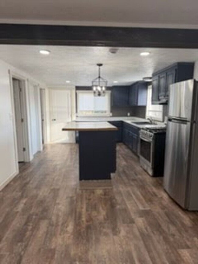 Foto del edificio - Remodeled 3-Bedroom, 2-Bathroom Home on – Near Blackman Lake - Wolcottville