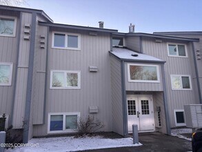Building Photo - 2875 W International Airport Rd