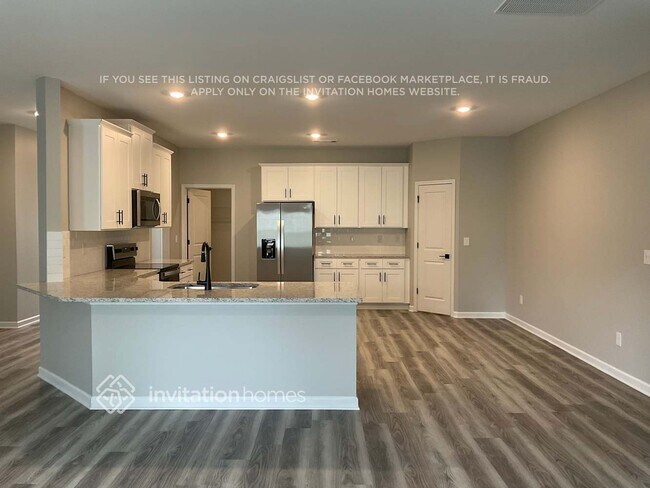 Building Photo - 3121 Azteca Wy