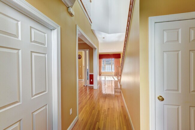 Foto del edificio - 54 Old Barn Dr