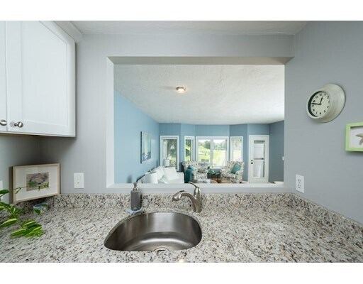 Building Photo - 18 Westcliff Dr