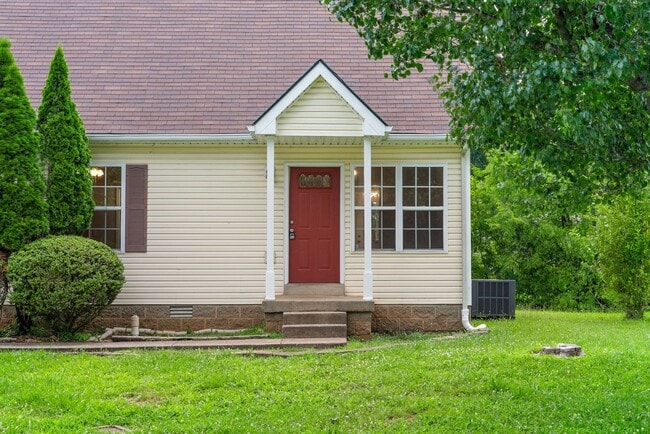 Building Photo - 320 Lafayette Rd