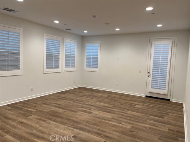 Building Photo - 2940 S Halton Paseo
