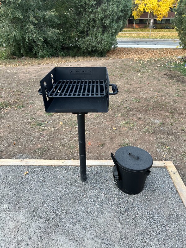 Foto del edificio - 926 James Ct