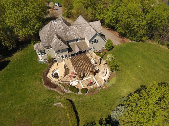 Foto del edificio - 5970 Boulder Bridge Ln