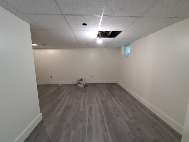 Building Photo - 129 Green St