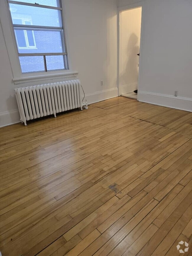 Building Photo - 362 Friel St