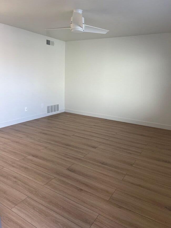Building Photo - 2168 Via Sonora