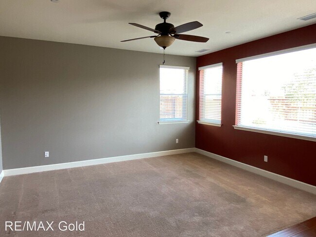 Foto del edificio - 4 br, 3 bath House - 2631 Michelangelo Court