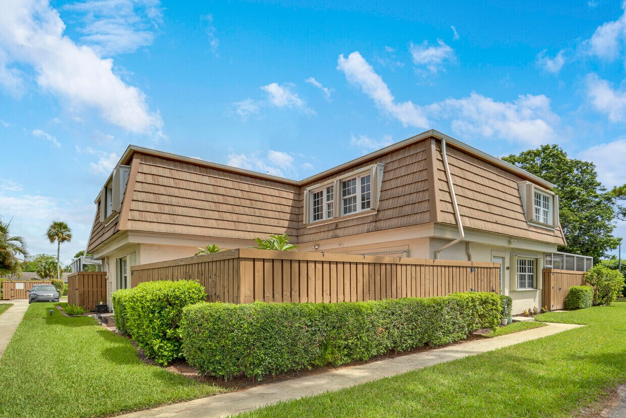 Foto principal - 4280 Hazel Ave