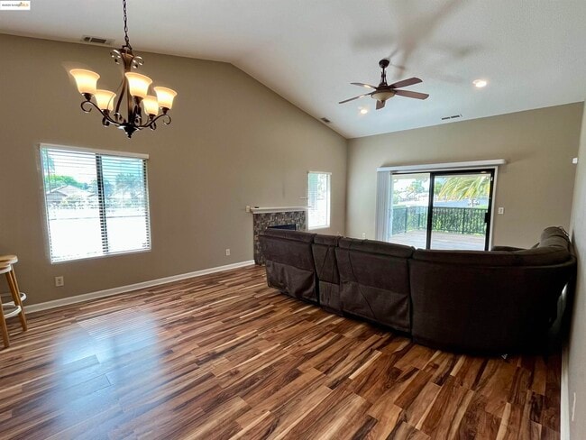 Building Photo - 5796 Cutter Loop