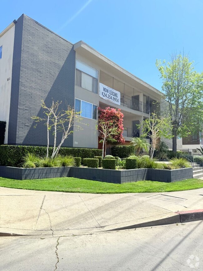 Building Photo - 7524 Sepulveda Blvd