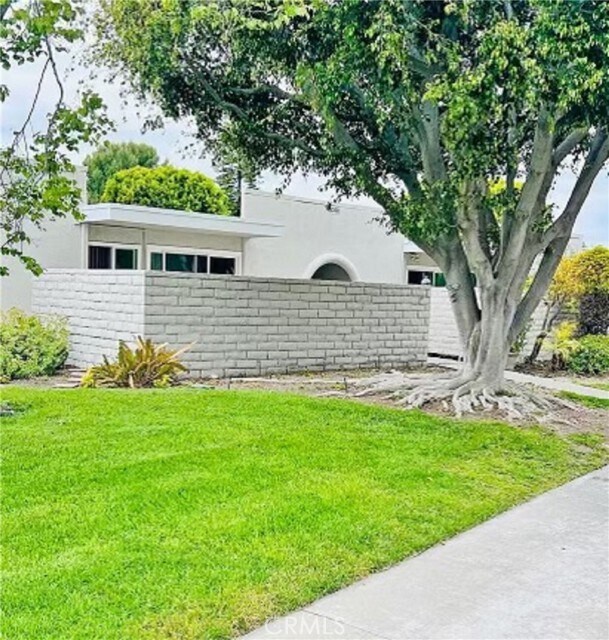 2328 Via Mariposa W Unit T, Laguna Woods, CA 92637 Condo for Rent in Laguna Woods, CA