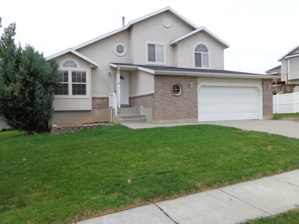 Primary Photo - 2259 N 50 W