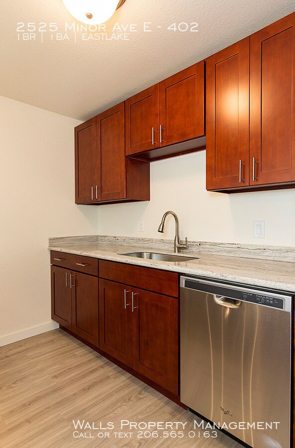 Building Photo - Minor Tower Apartments-402