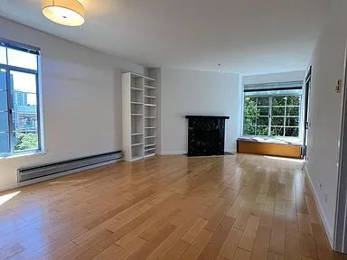 Building Photo - "Charming 1-Bedroom Retreat in Prime San Francisco Location – 730 Sq Ft of Comfort!"
