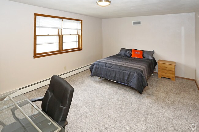 1HAB,1BA, 665 ft² - Smith Apartments @ 511 W Church