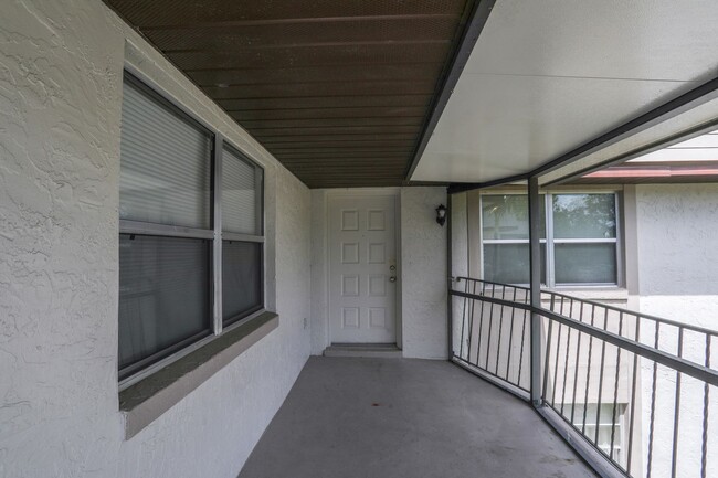 Building Photo - 94 Windtree Ln