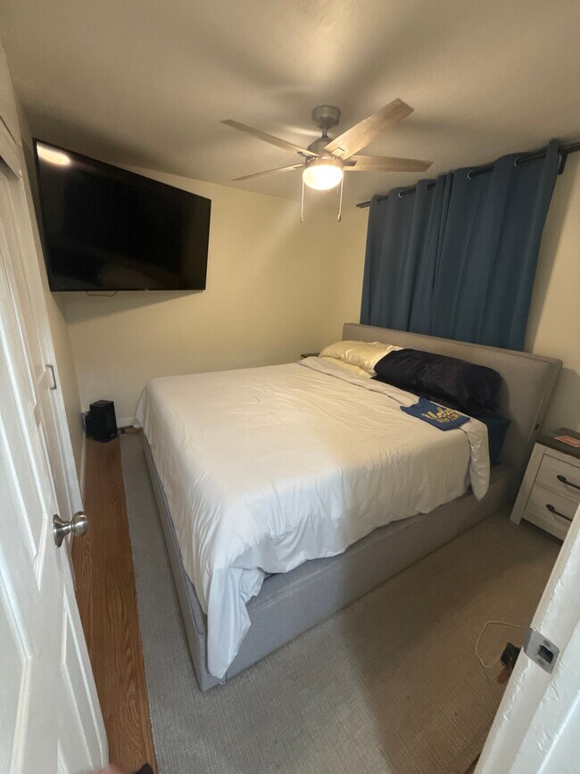 Foto del edificio - 7324 Milton Ave