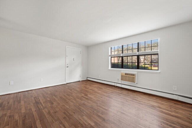 Foto del edificio - 124 Sycamore Ln