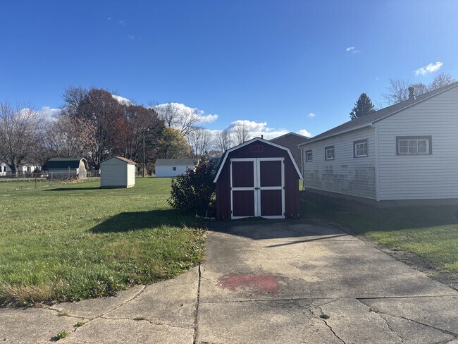 Foto del edificio - 3308 Harmont Ave NE