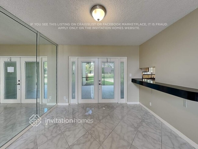 Foto del edificio - 22301 Thousand Pines Ln