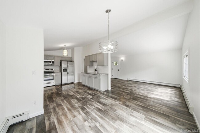 Foto del edificio - 28 Ashwood Dr