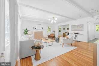 Building Photo - 4025 N River St