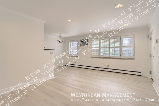 Building Photo - First-Floor Renovated Condo!