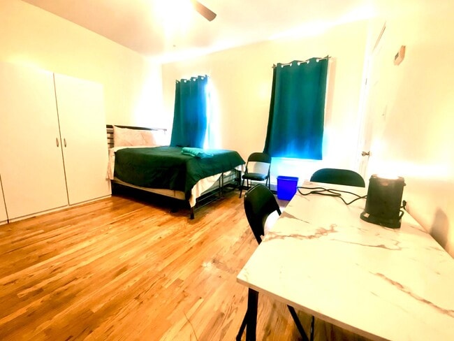 Photo - 20 Vineyard Ave (Yonkers, NY) House
