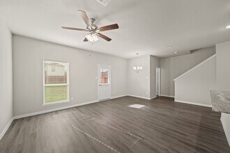 Building Photo - 15017 Alkay St