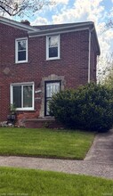 Building Photo - 18103 Schaefer Hwy