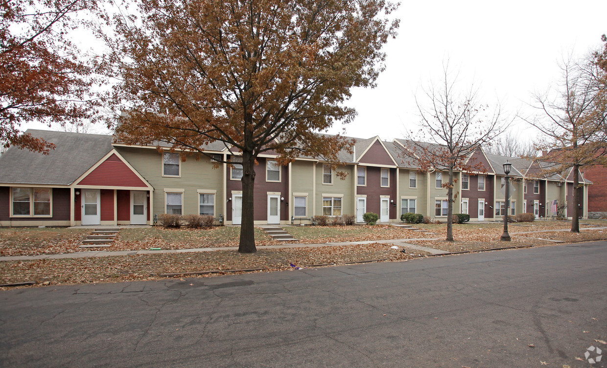 Foto del edificio - 708-730 Marshall Ave