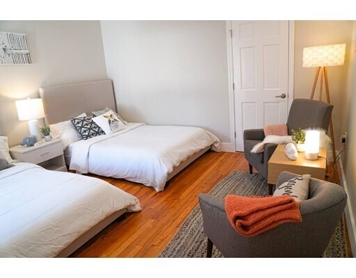 Foto del edificio - 71 Thorndike St