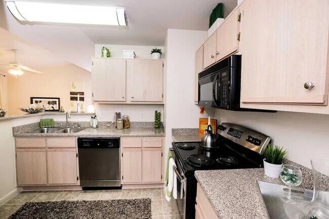 Foto del edificio - North Houston Living | Easy Commute & Comfort