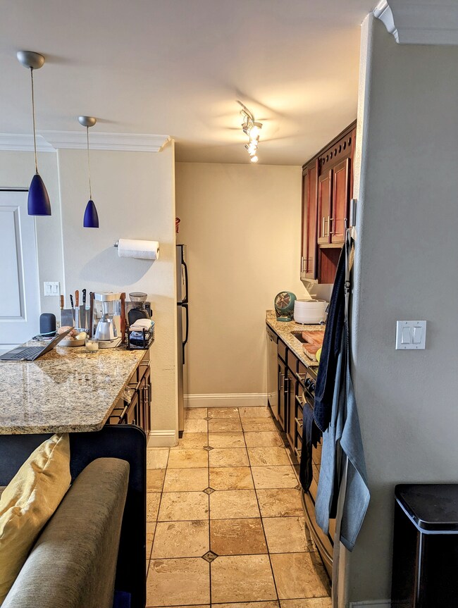 Foto del edificio - 700 E 8th St