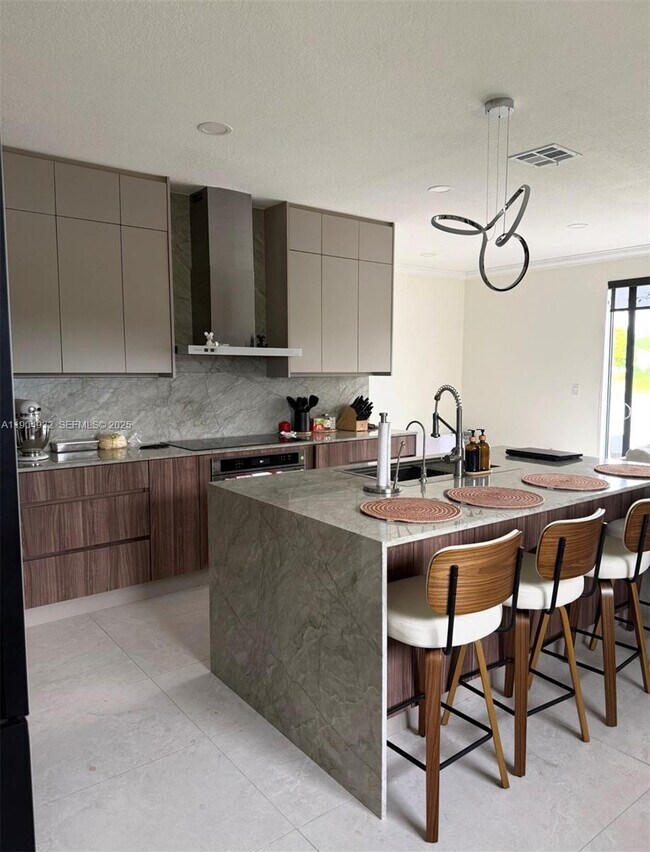 Foto del edificio - 481 NE 194th Ter