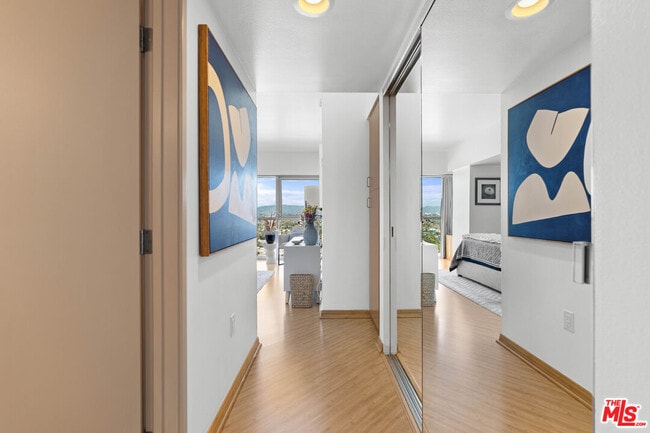 Foto del edificio - 13700 Marina Pointe Dr