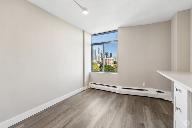 BACHELOR - 200SF - Living Room - Bradley Court