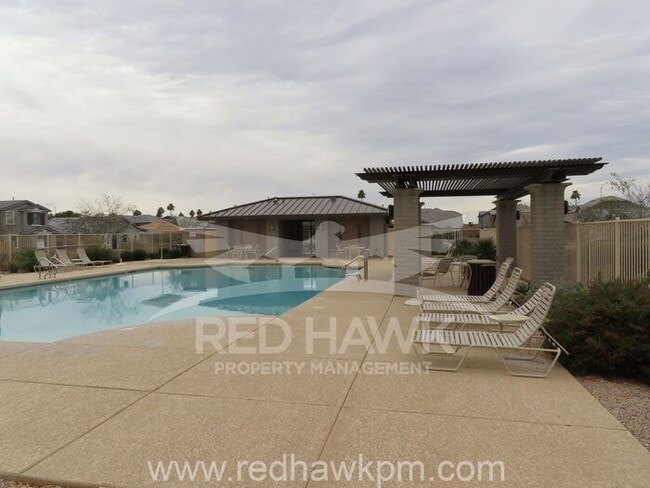 Building Photo - Charming Two Bedroom, Two Bathroom Mesa Re...