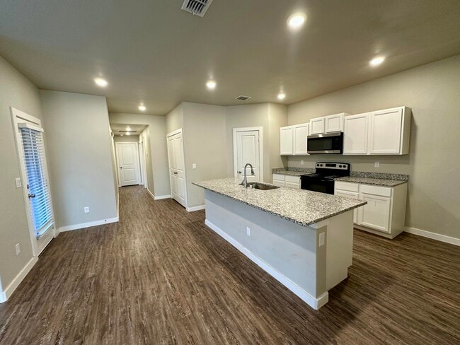 Foto del edificio - 2012 Bryan Ave