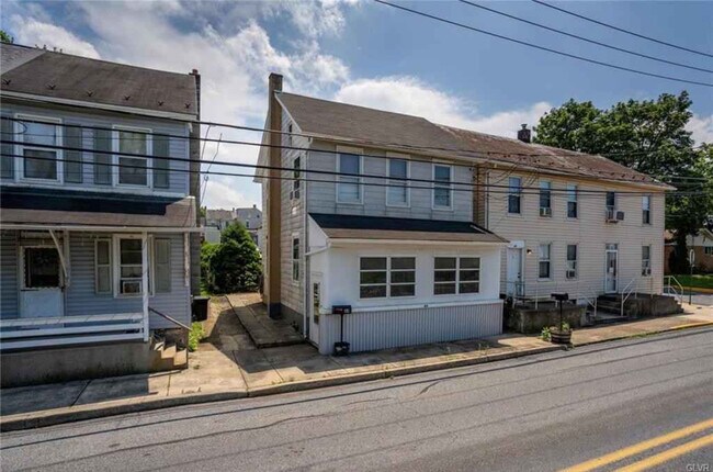 Building Photo - 44 W Front St